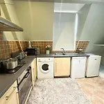 Beautiful Family Apartment Near London Eye
